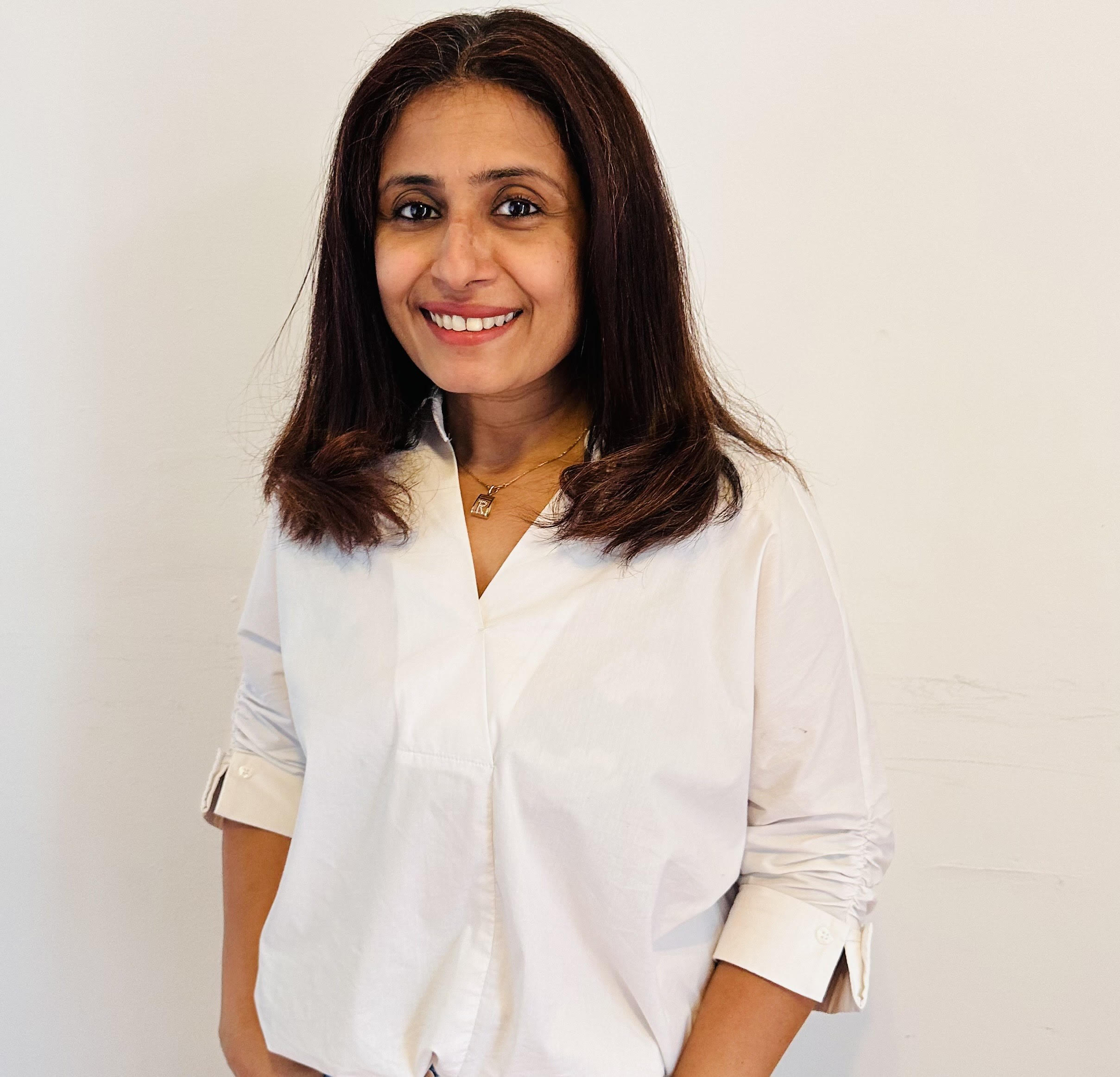 Dr. Roshni Khan